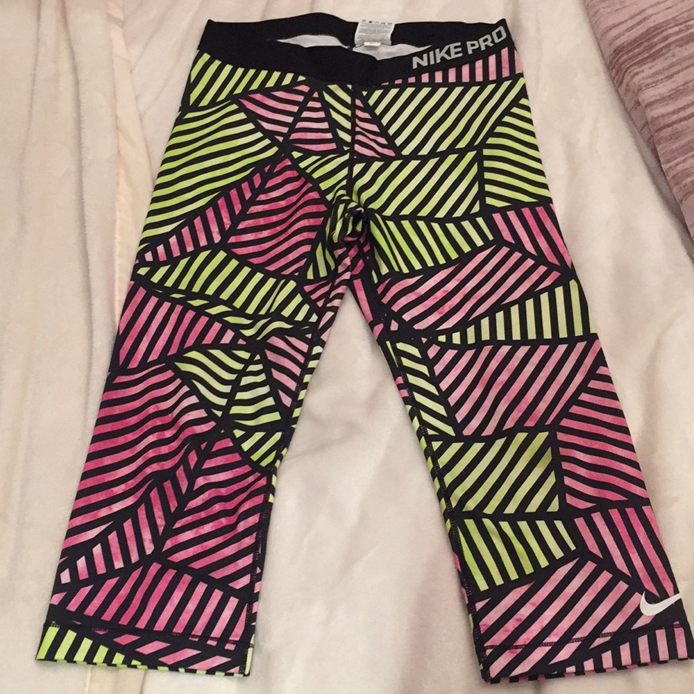 Nike Pro leggings, size Large